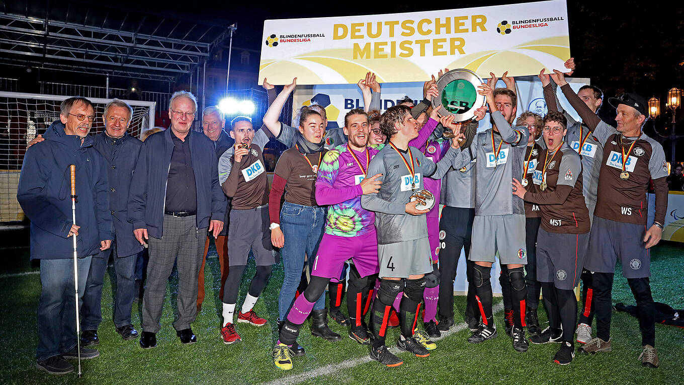 Holten sich 2021 den deutschen Blindenfußball-Titel: der FC St. Pauli. Foto: Carsten Kobow.